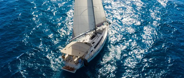 יאכטה ג'וי בי (עד 13 מפליגים)